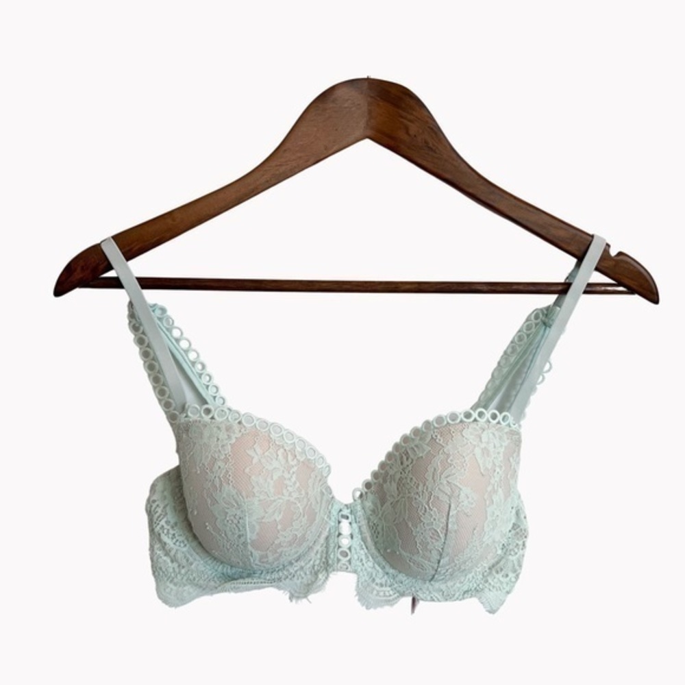 VICTORIA’S SECRET Mint Floral Lace Double Strap Bra Size 32D